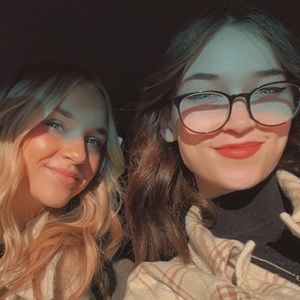 Meet your Posher, Olivia